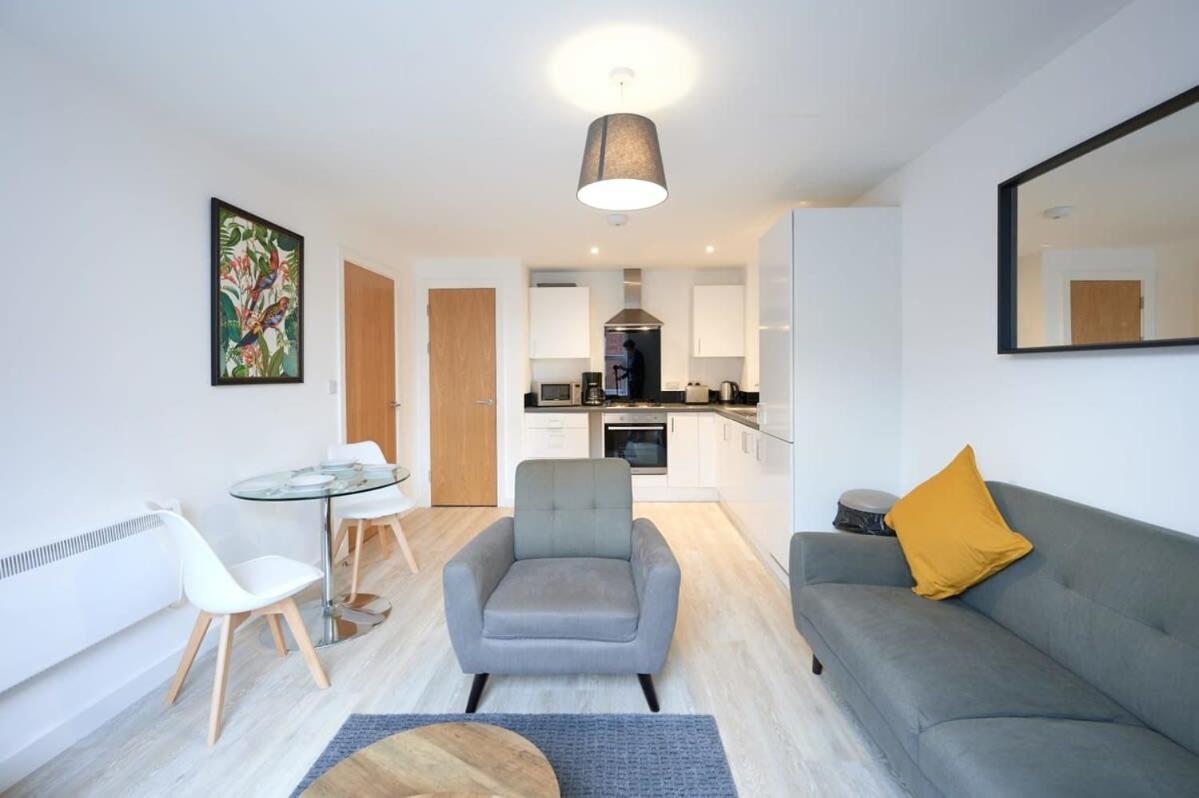 Fabulous 1 Bedroom Apartment In Central Preston Preston  Ngoại thất bức ảnh